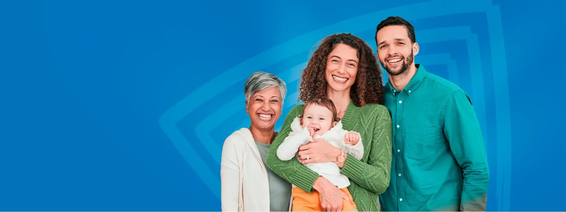Familia protegida con Coomeva Medicina Prepagada